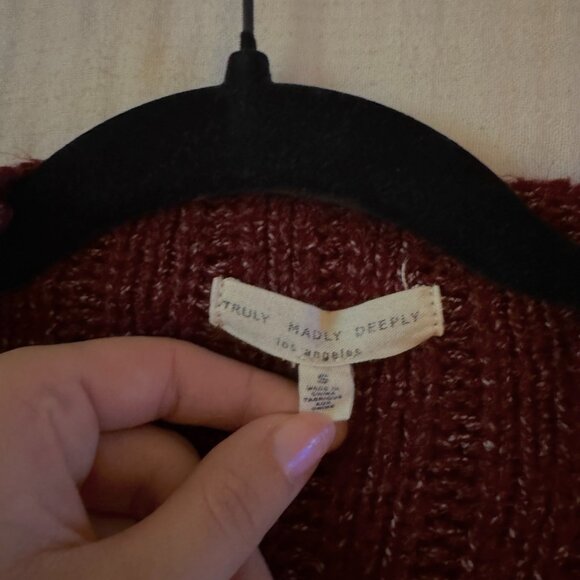 Chunky Knit Plum Sweater - Picture 3 of 4